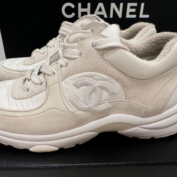 CHANEL Cream Sneakers - Picture 2 of 3